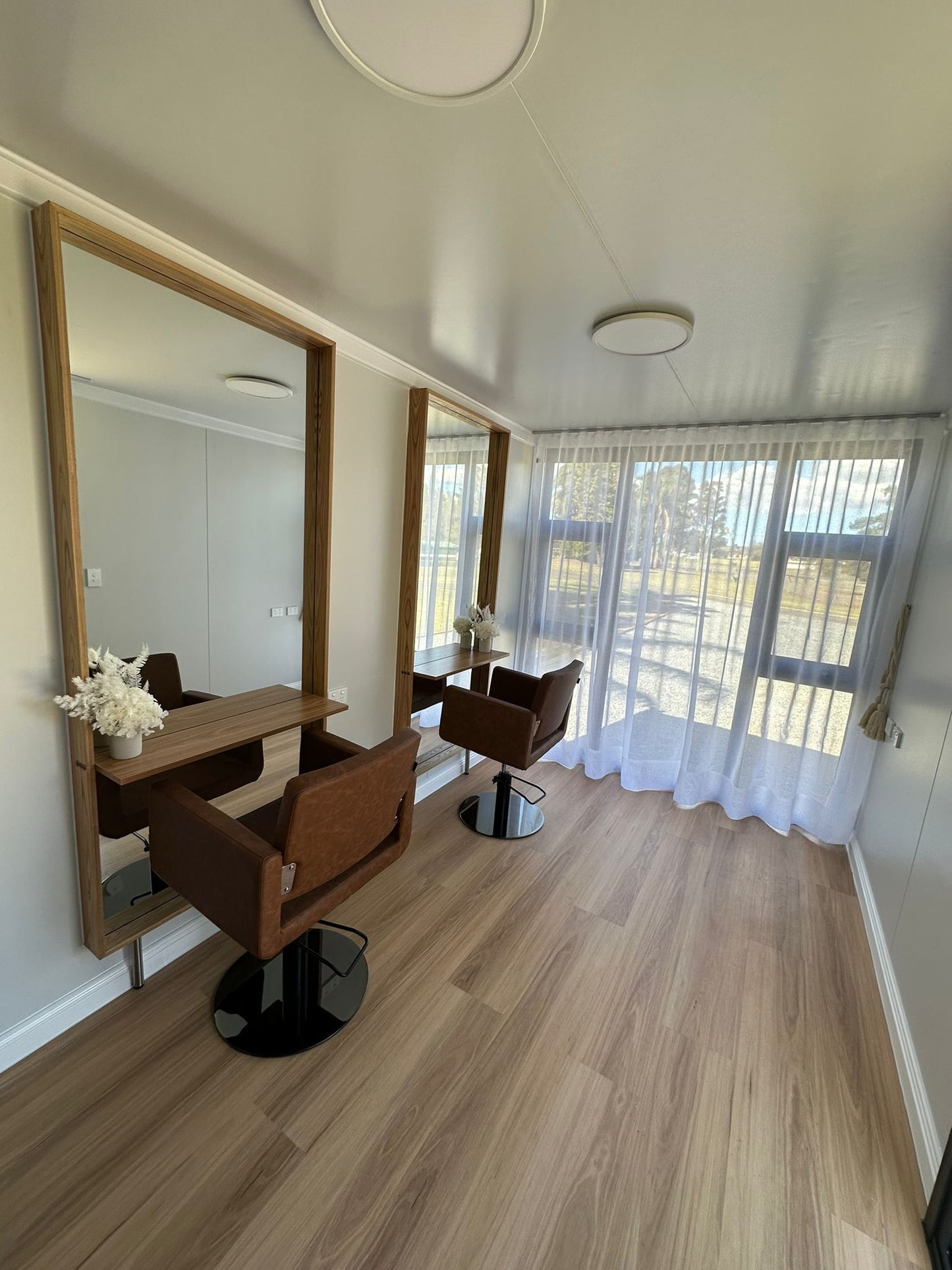Hair Studio – Lecan Portable 20FT