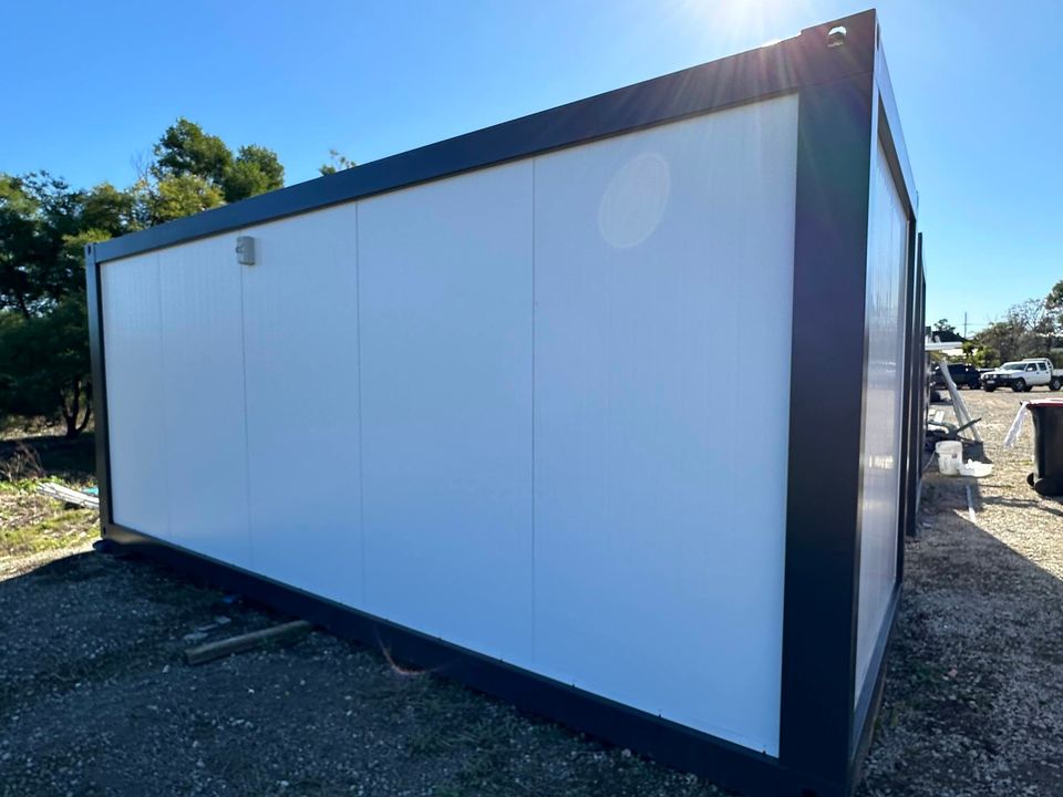 Build Base – Lecan Portable 20FT