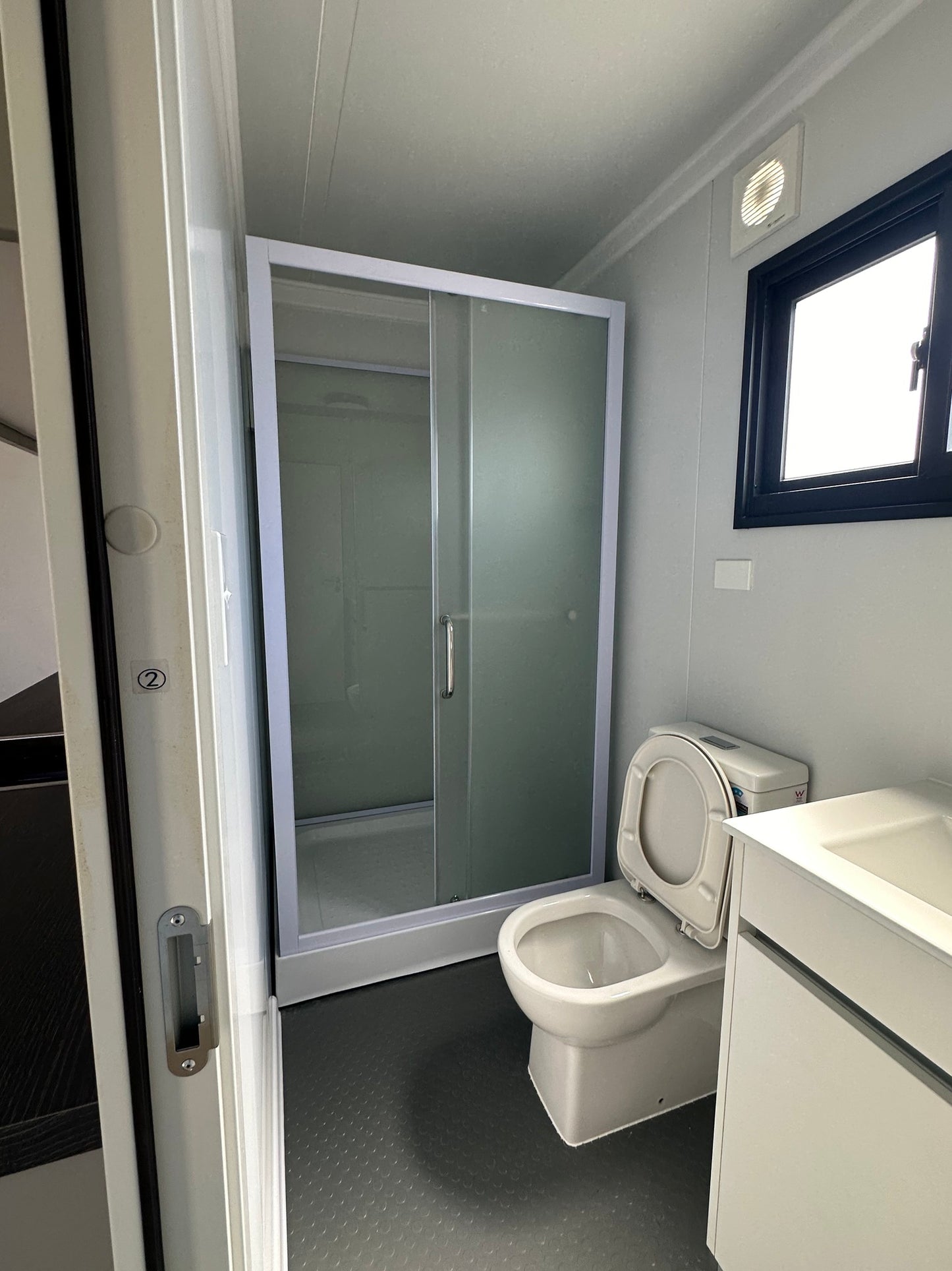 Work Pod – Lecan Portable 6m x 3m