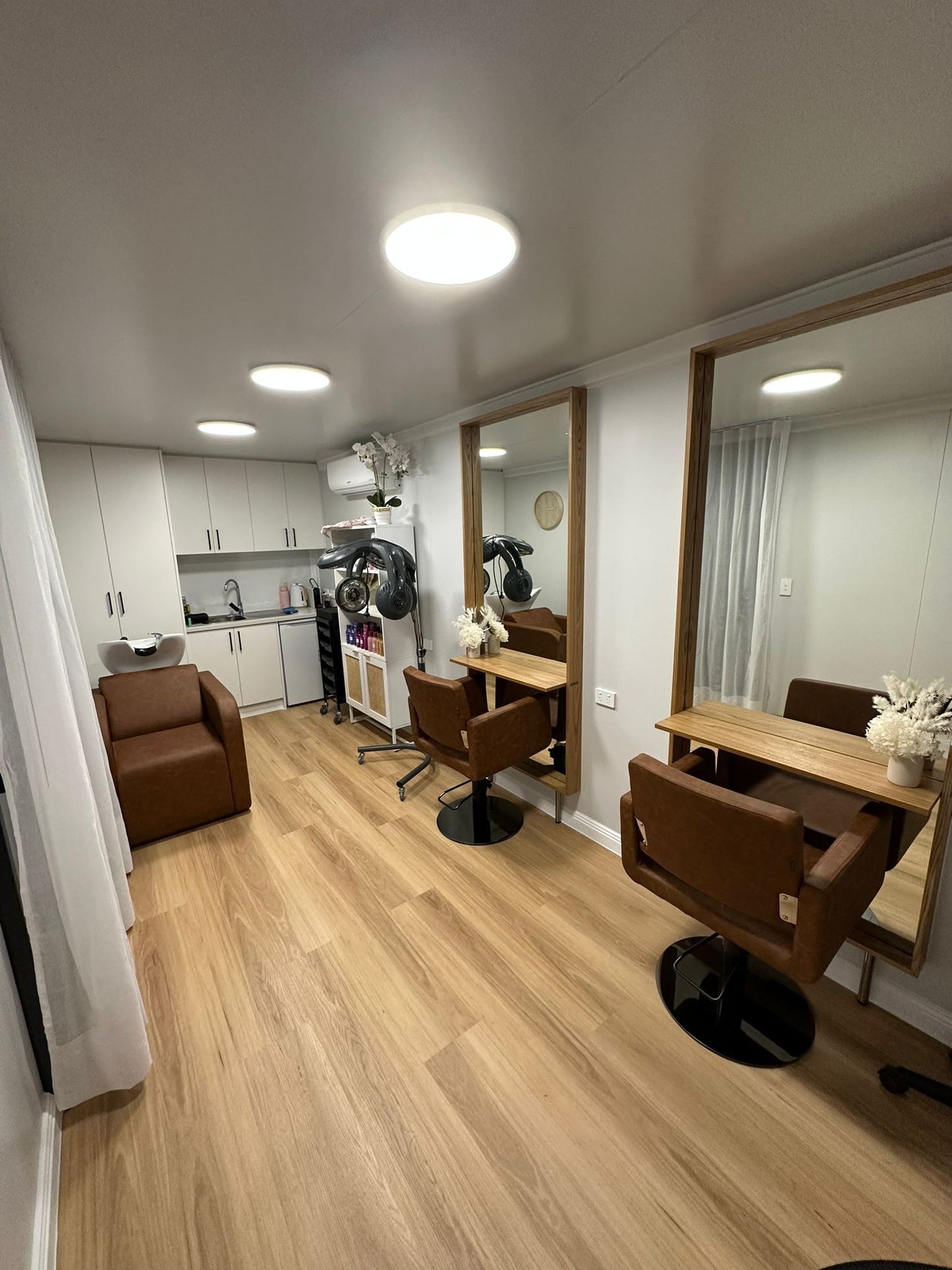 Hair Studio – Lecan Portable 20FT