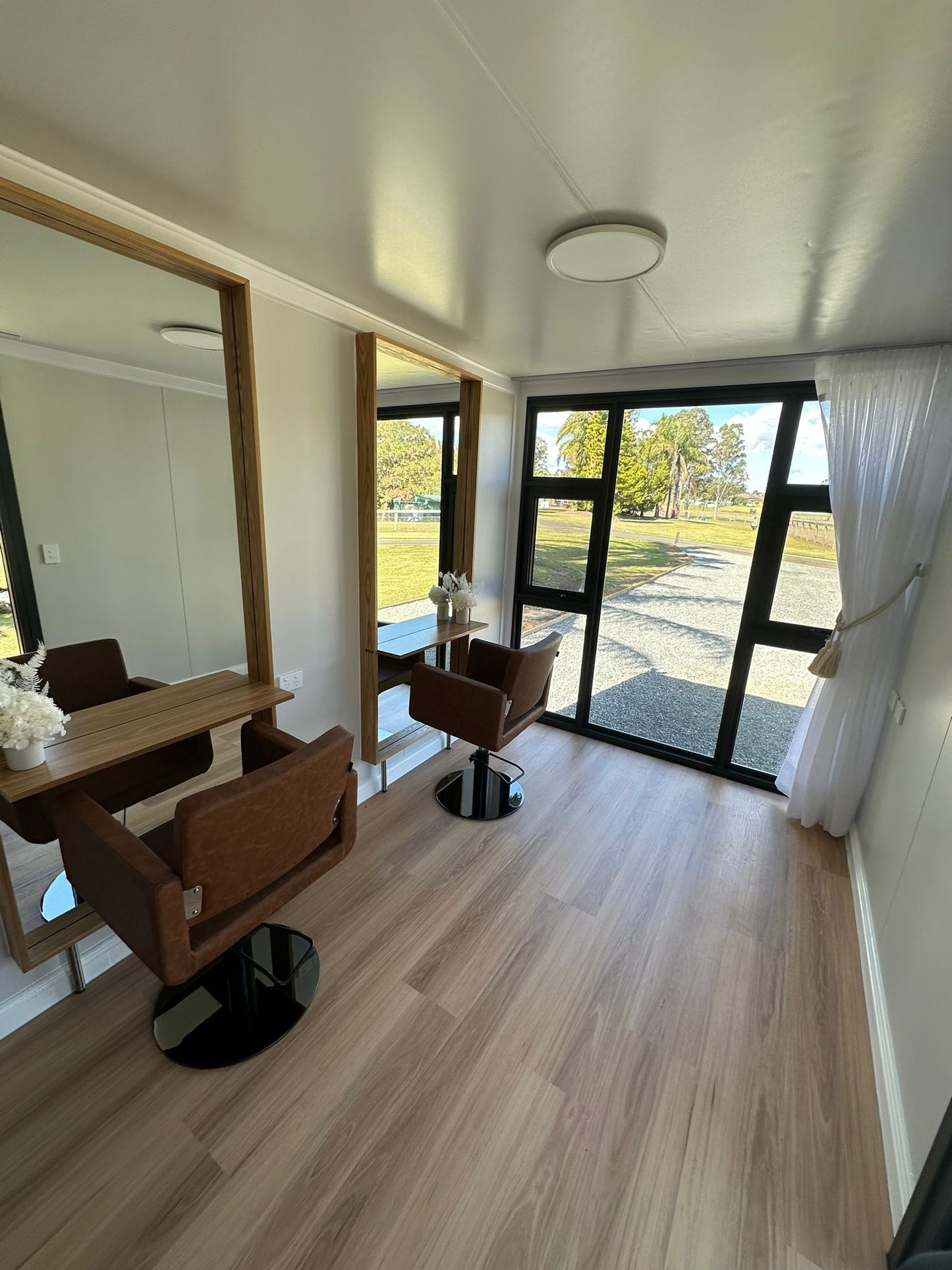 Hair Studio – Lecan Portable 20FT