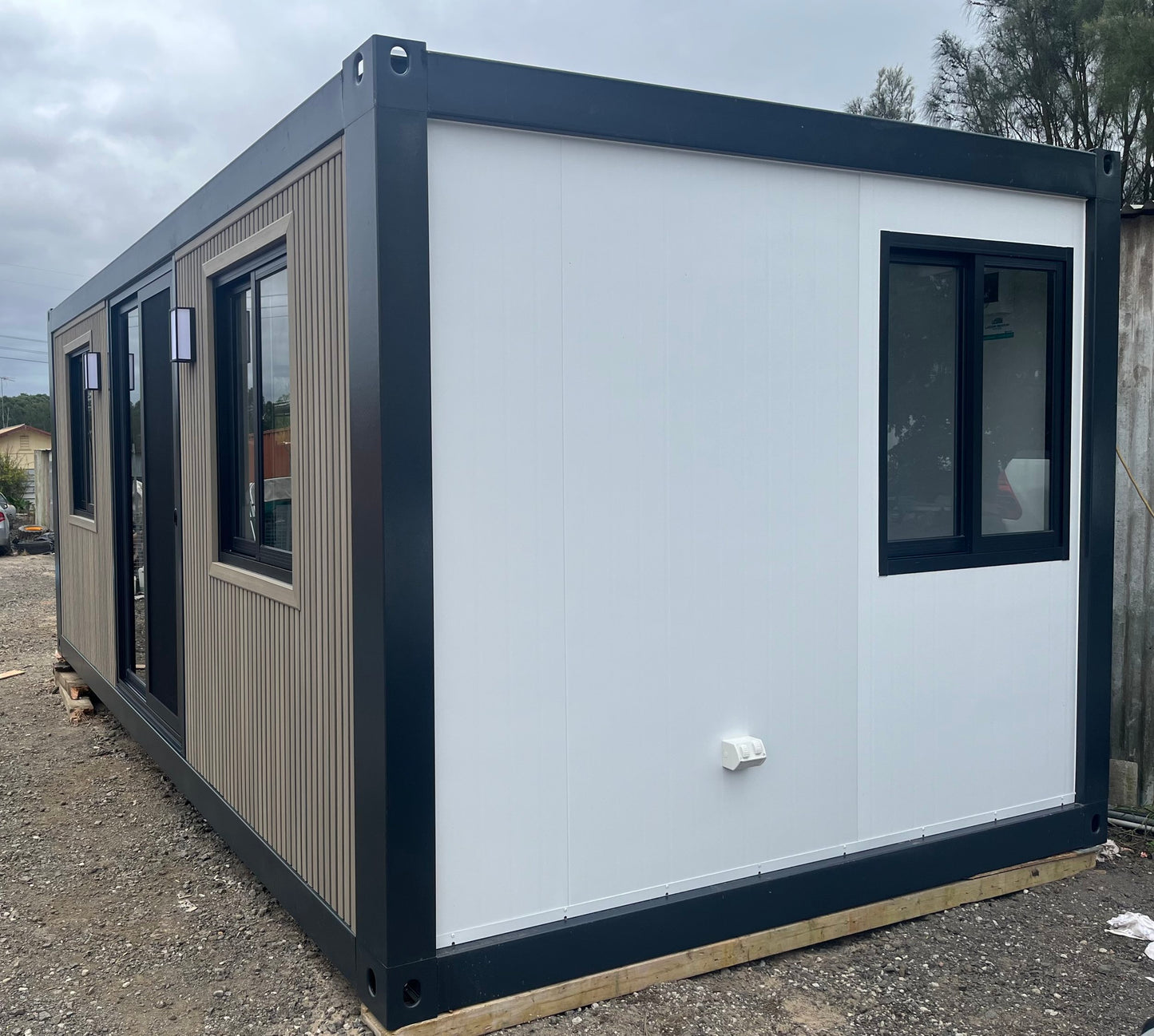Leisure Pod - Lecan Portable 6m x 3m