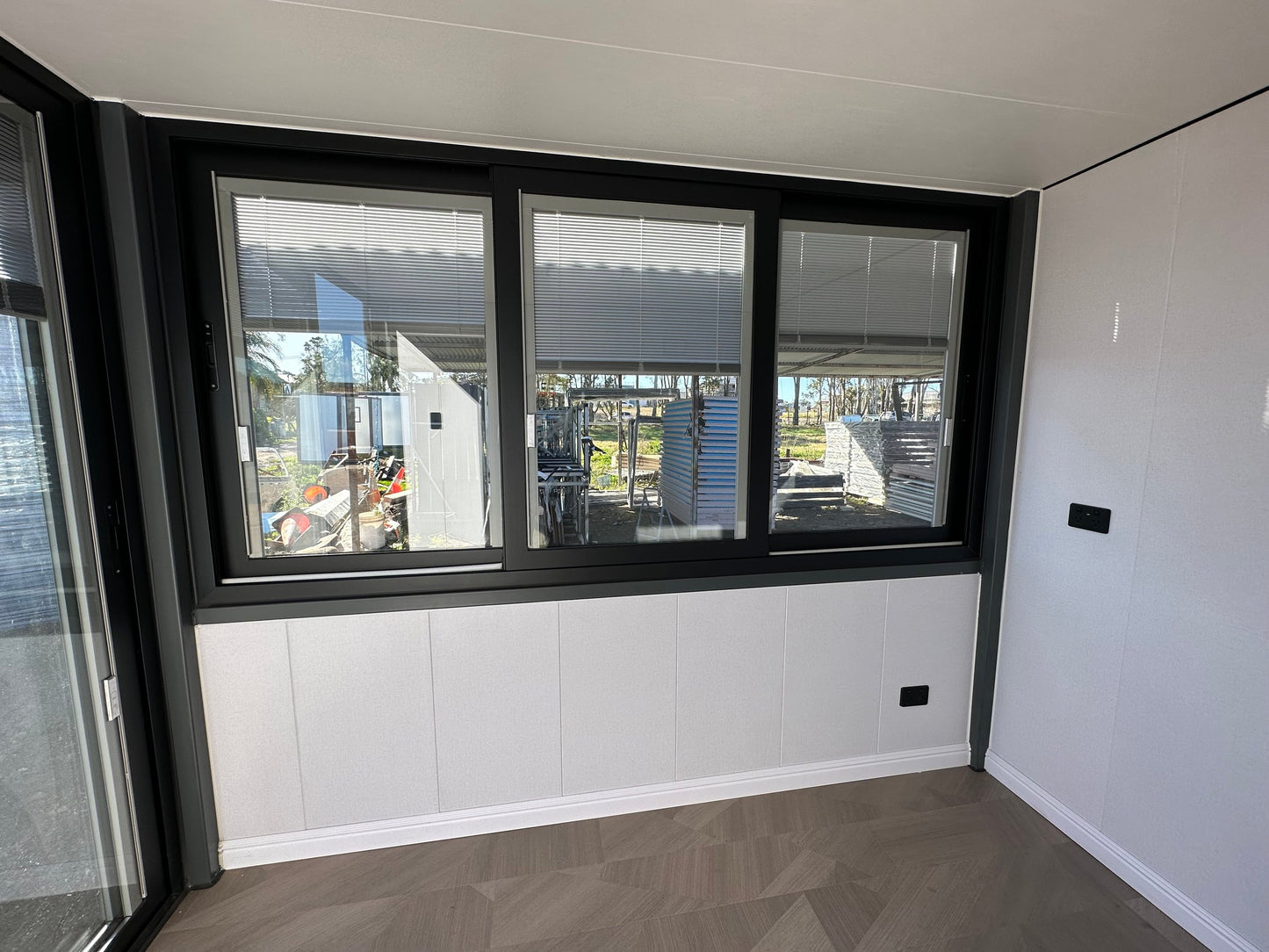 Compact Home Office - Lecan Portable 10FT