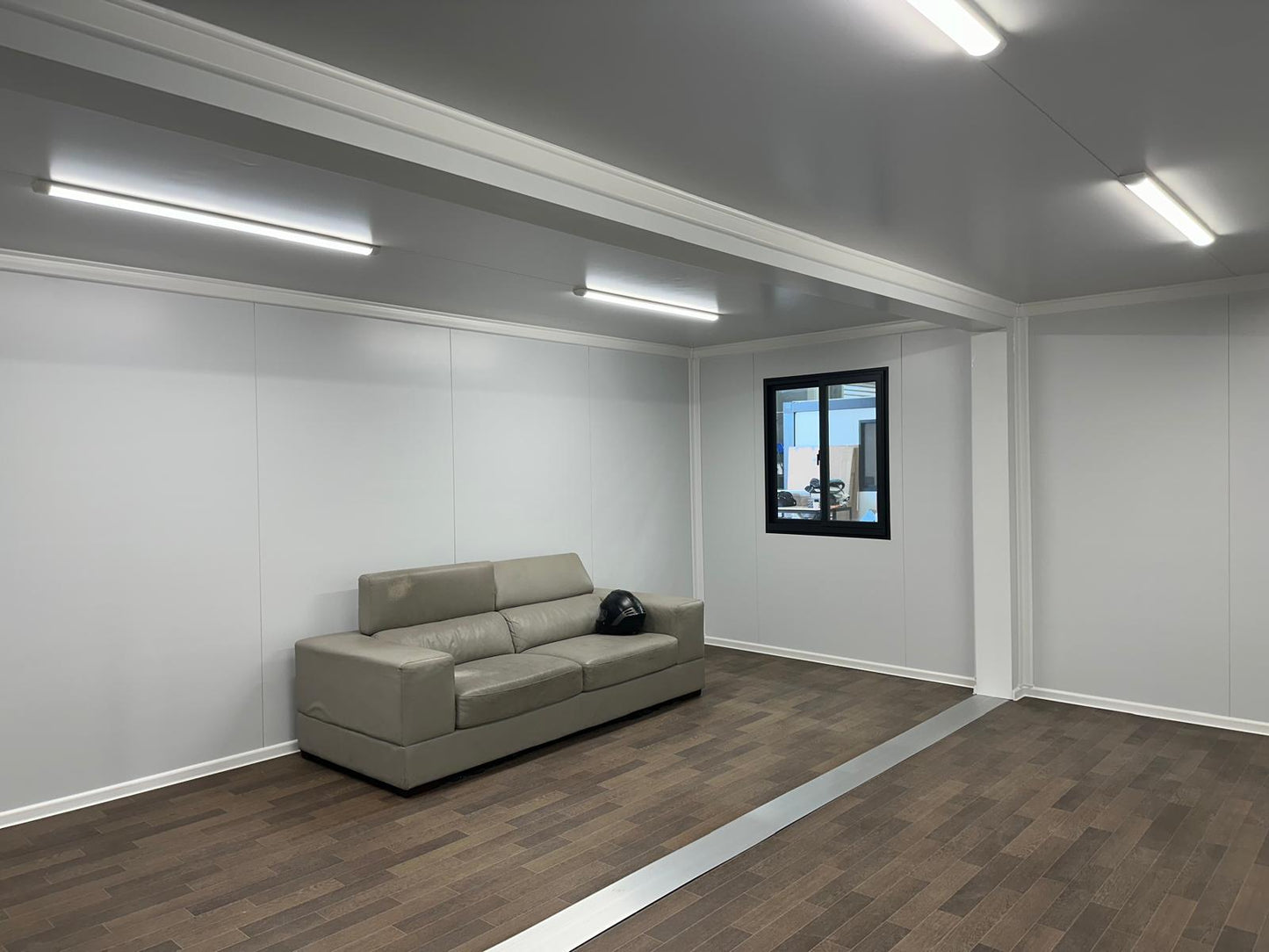 Commercial Suite – Lecan Modular Buildings