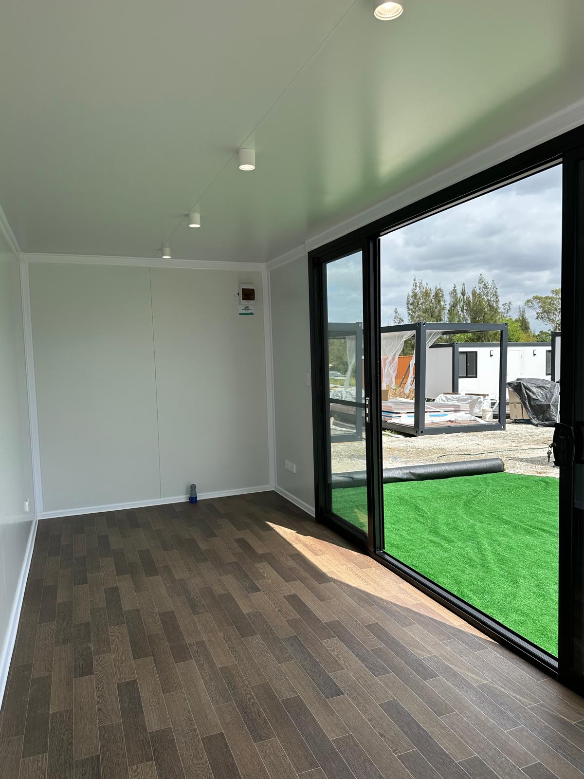 Work Hub – Lecan Portable 20FT