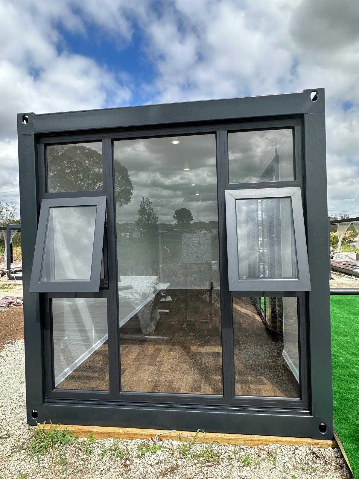 Work Hub – Lecan Portable 20FT