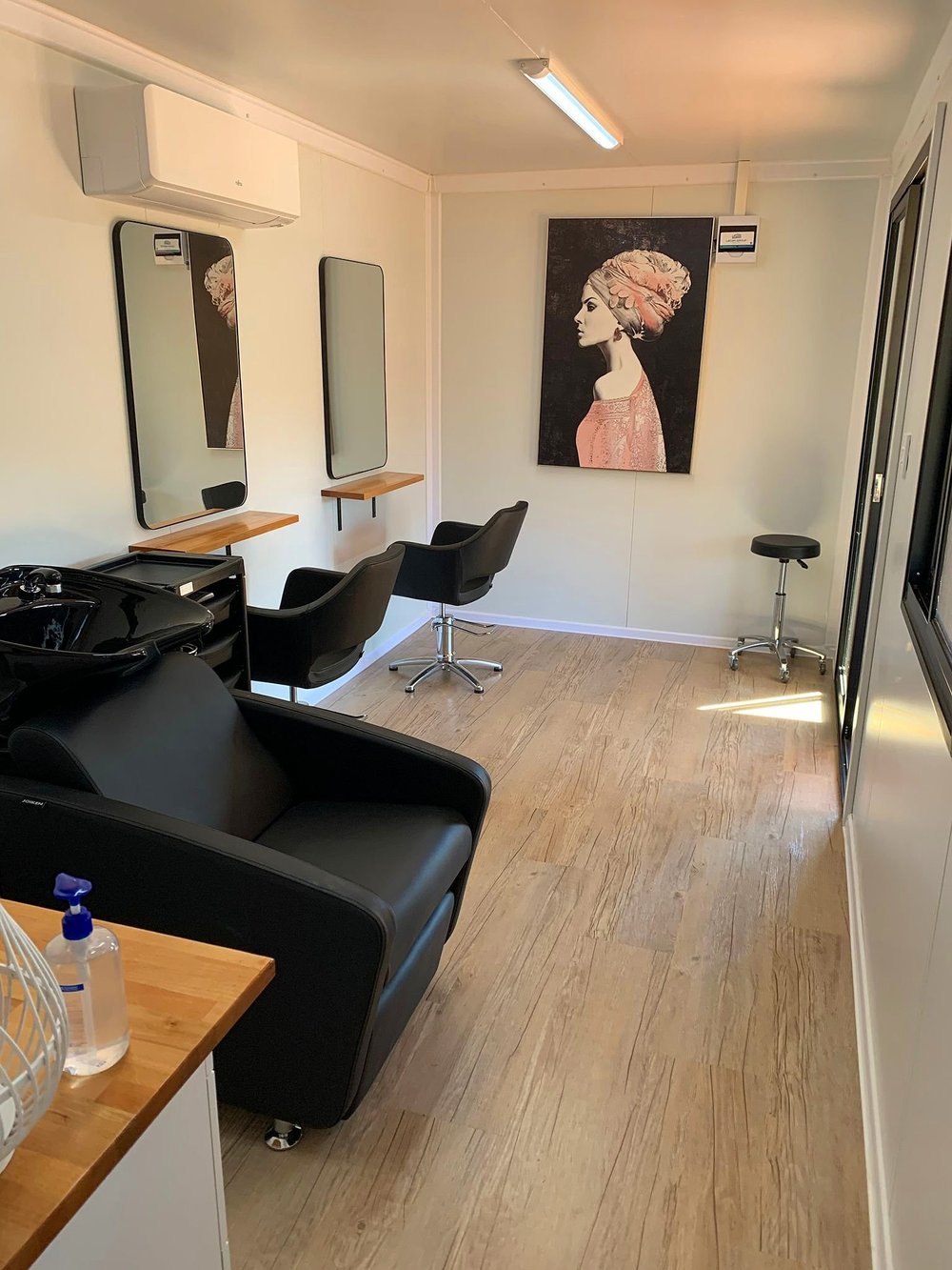 Hair Studio – Lecan Portable 20FT